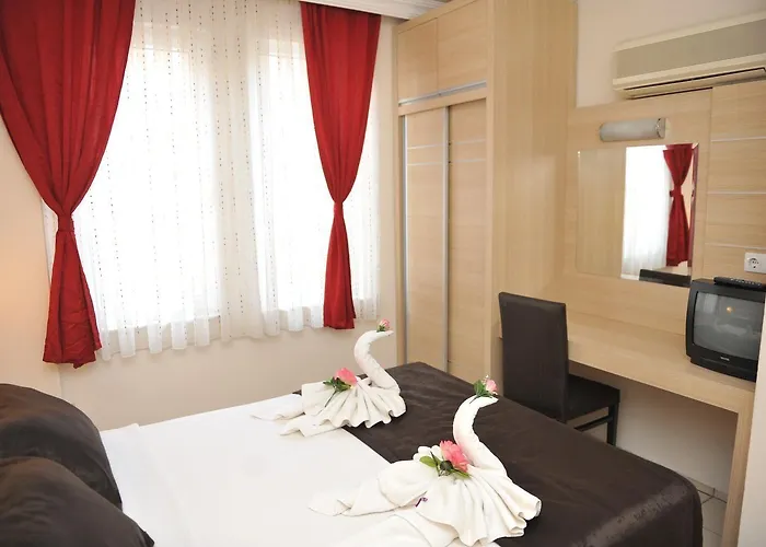 House 1 Aparthotel 3*