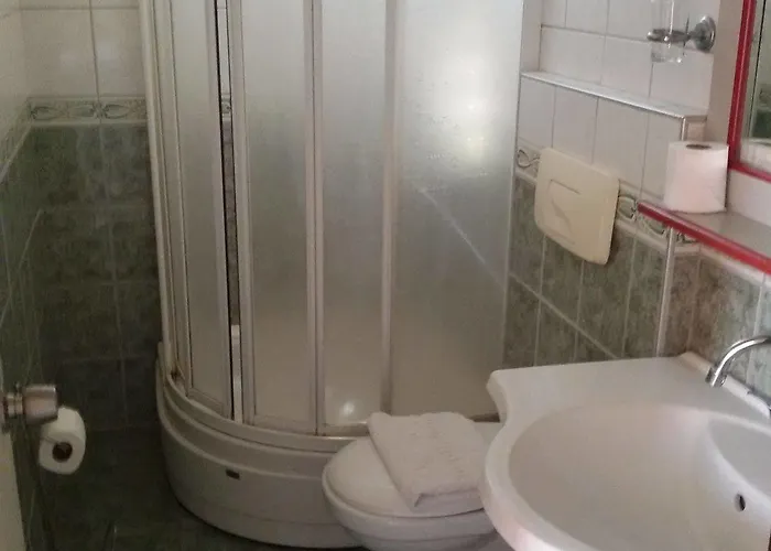 Aparthotel House 1 3*